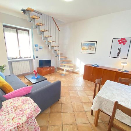 La Discografica, Elegante E Spaziosa Per Gruppi Apartment Trezzano Rosa Exterior photo